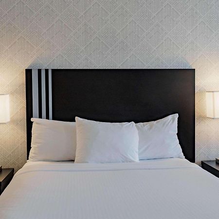 Park Inn By Radisson Edmonton Airport Leduc Dış mekan fotoğraf
