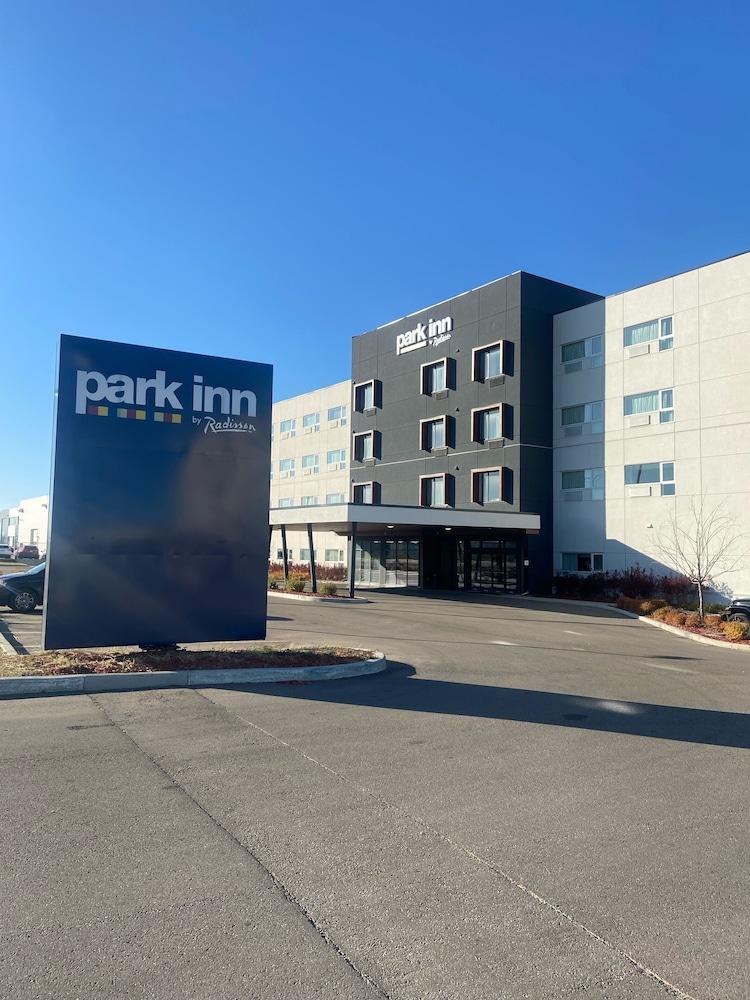 Park Inn By Radisson Edmonton Airport Leduc Dış mekan fotoğraf