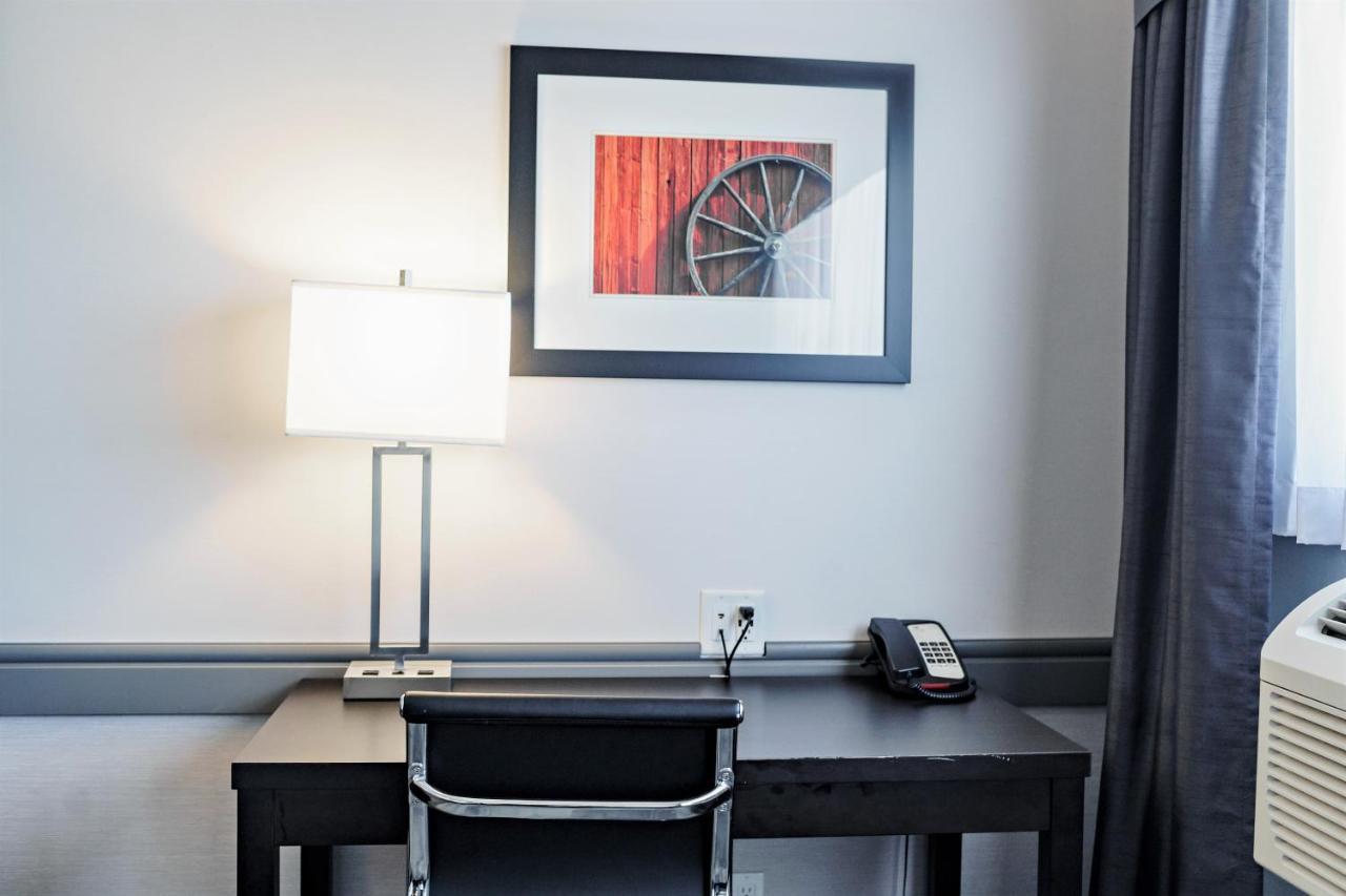 Park Inn By Radisson Edmonton Airport Leduc Dış mekan fotoğraf