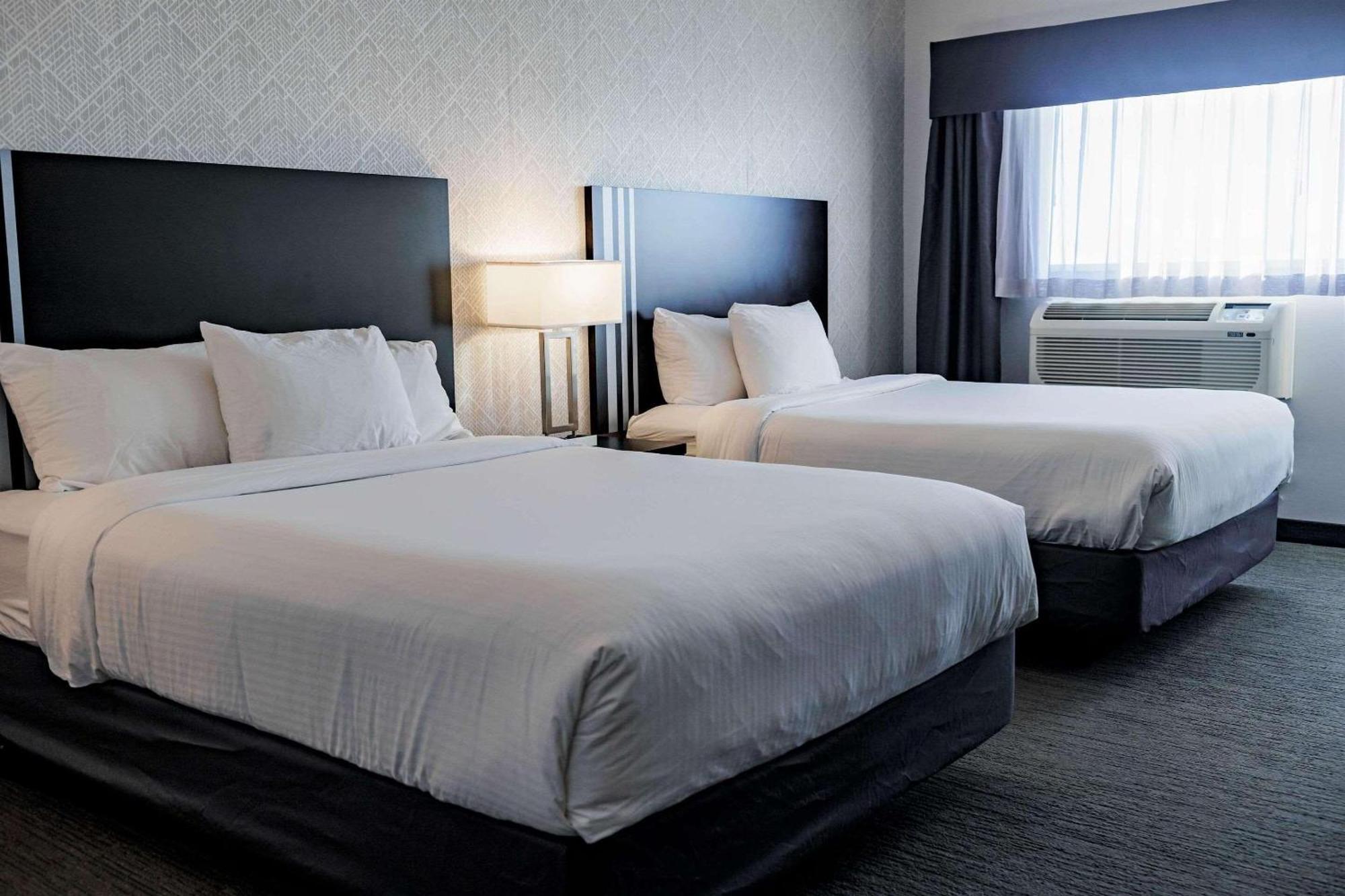 Park Inn By Radisson Edmonton Airport Leduc Dış mekan fotoğraf
