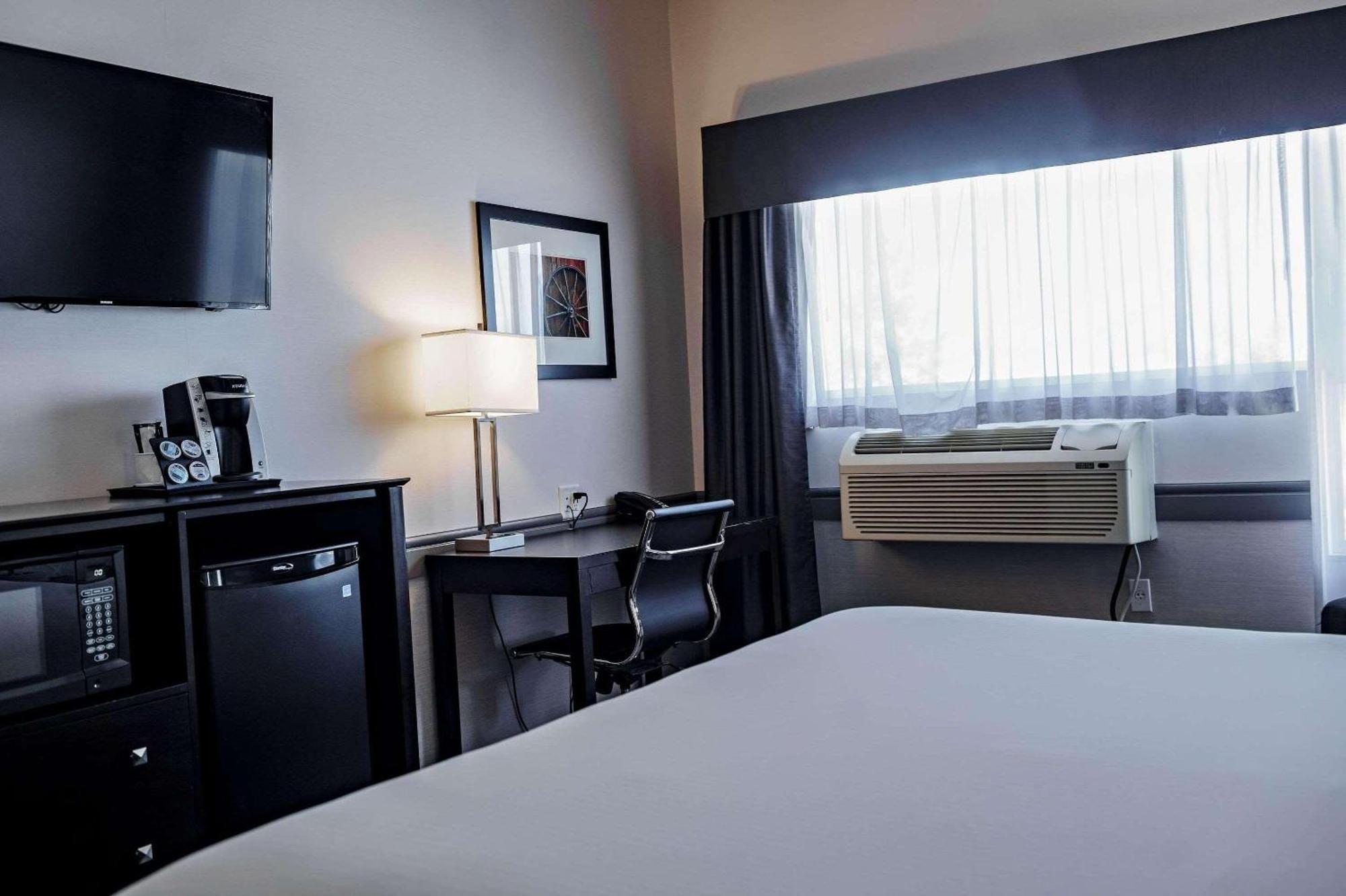 Park Inn By Radisson Edmonton Airport Leduc Dış mekan fotoğraf